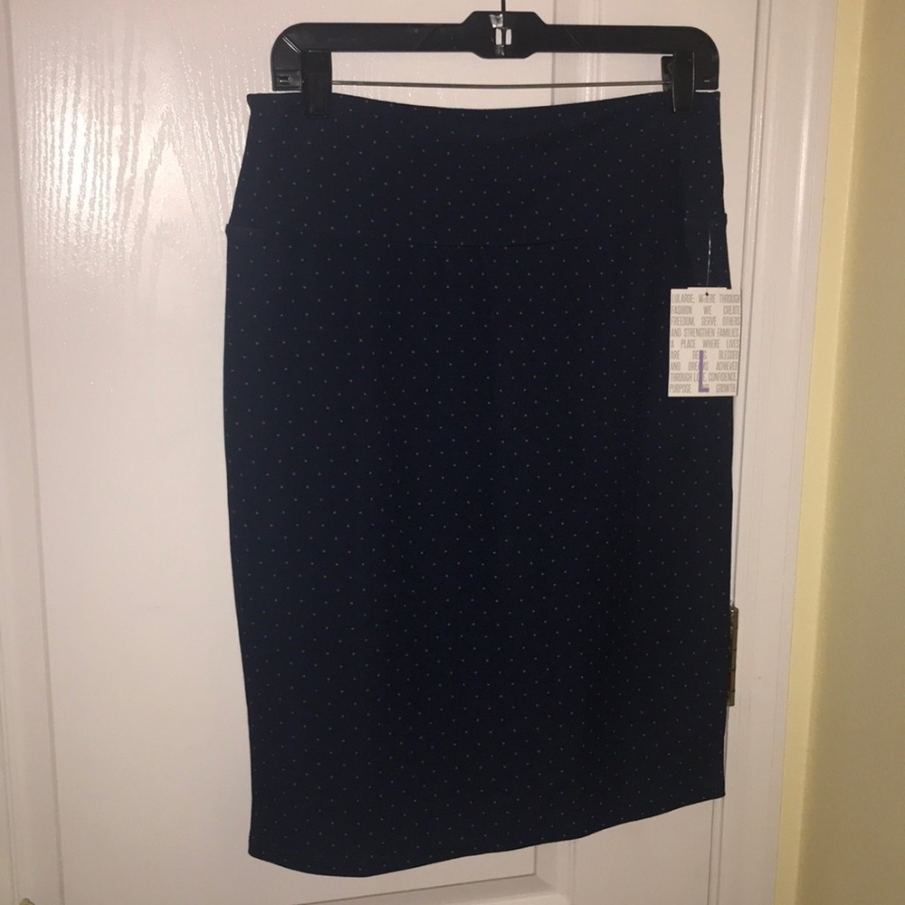 NWT LuLaRoe Navy with orange polka dot Cassie
